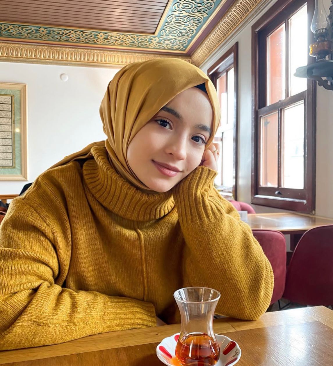 Karaköy İlham Veren Partner Escort Bayan Aylin