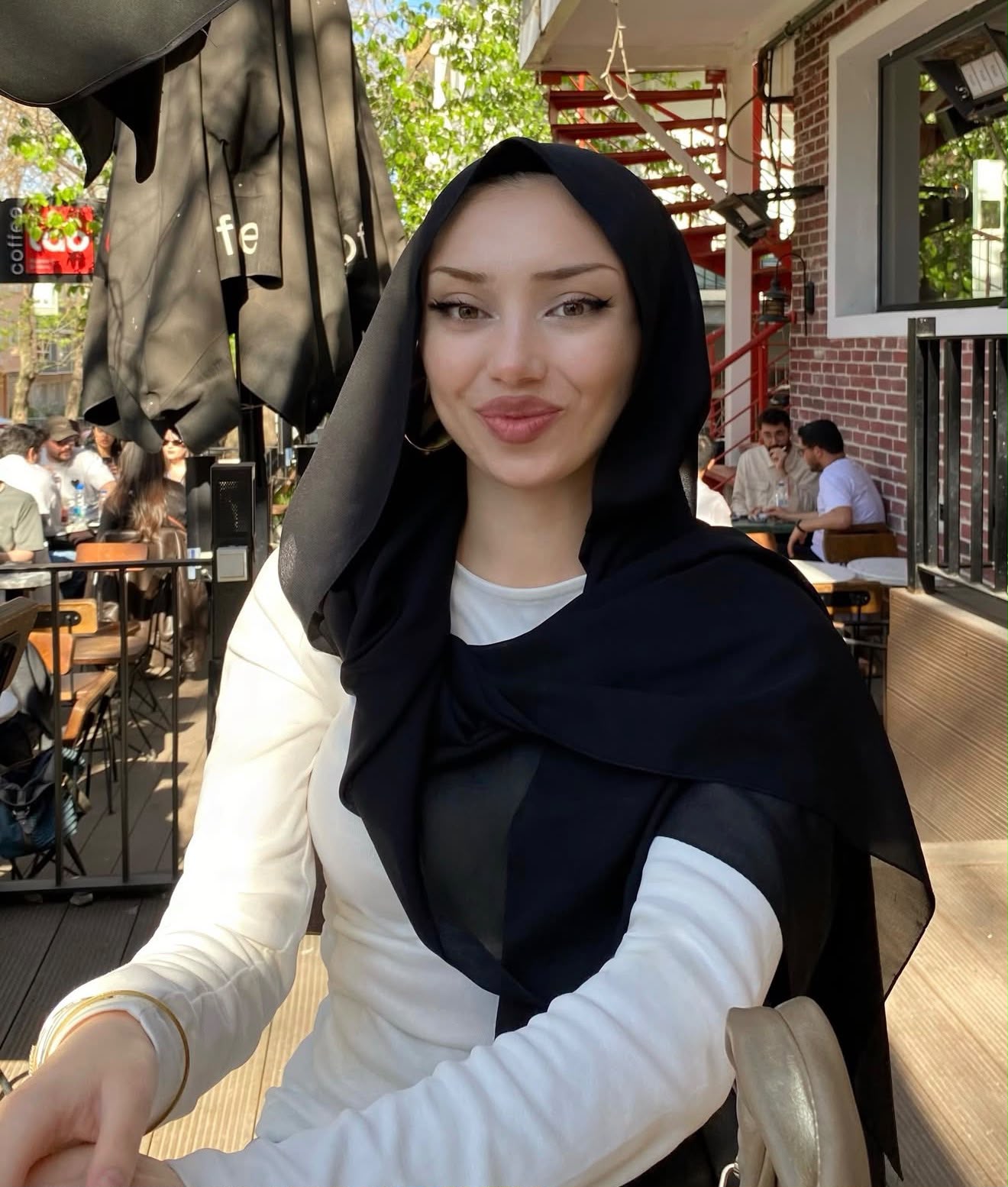 Cumalı Zarif Kadın Bayan Escort İdil